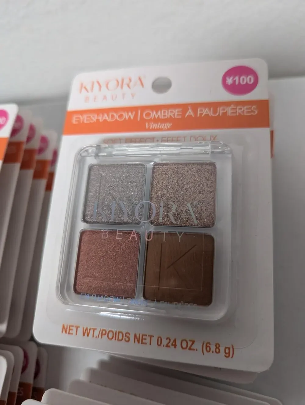 Kiyora Beauty quad eyeshadow palette lot of 24 new 4 varieties .24 oz